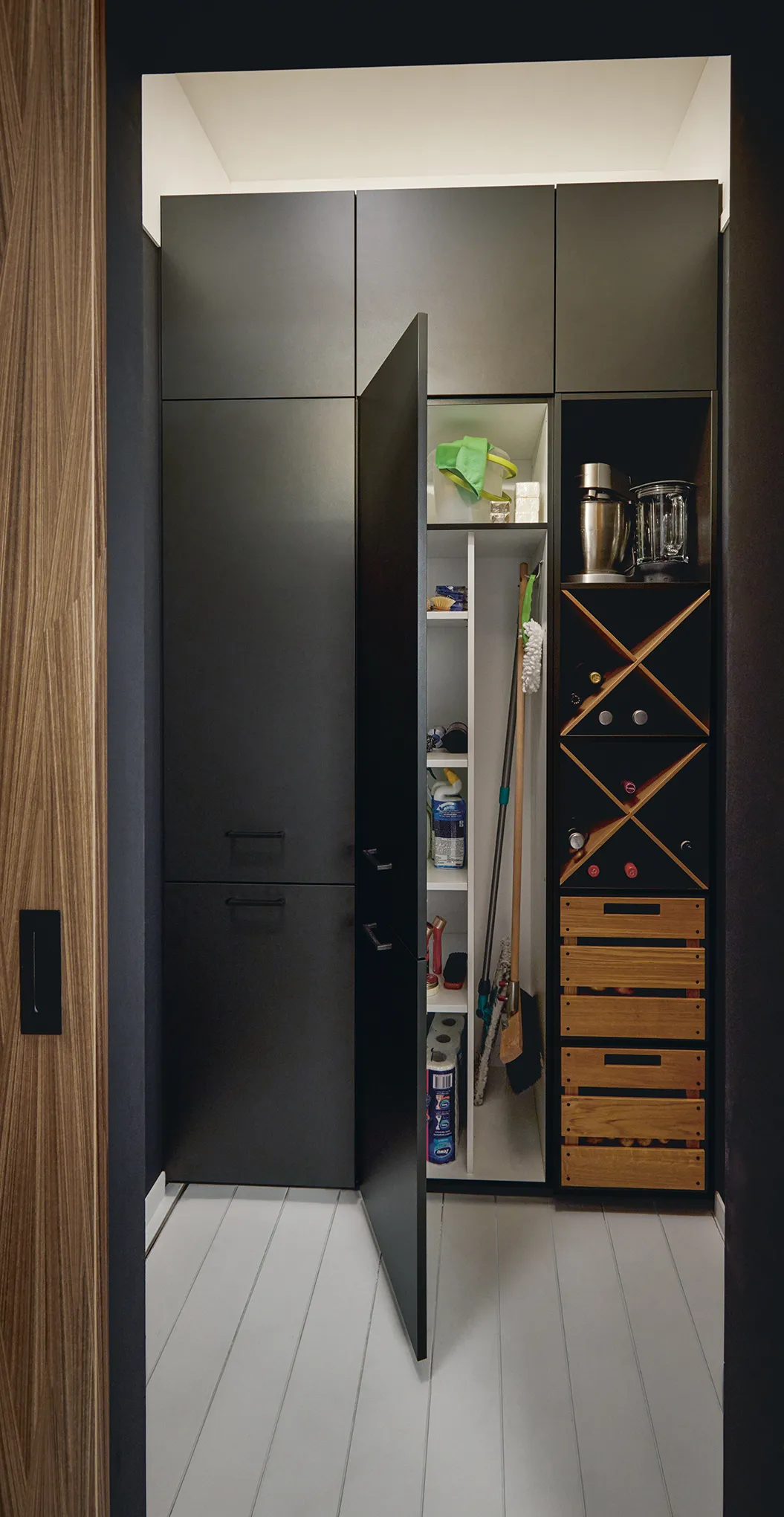 AVO-L767U_SIE-L462M_Speisekammer_2022.webp